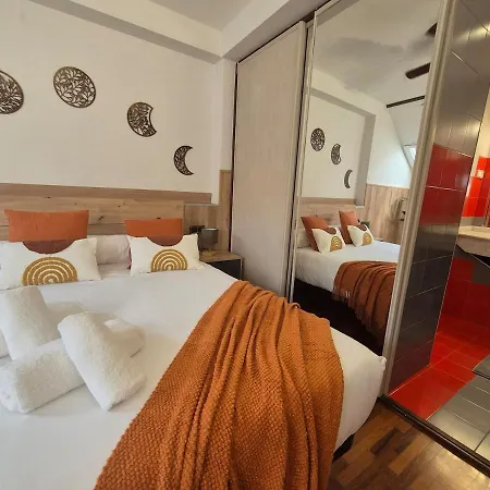 Apartment R2r - El Mirador Triplex Reformado En Cimadevilla - 1c152 Gijon